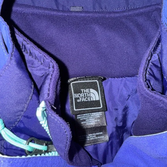 The North Face lightweight snowboard jacket - Picture 5 of 8